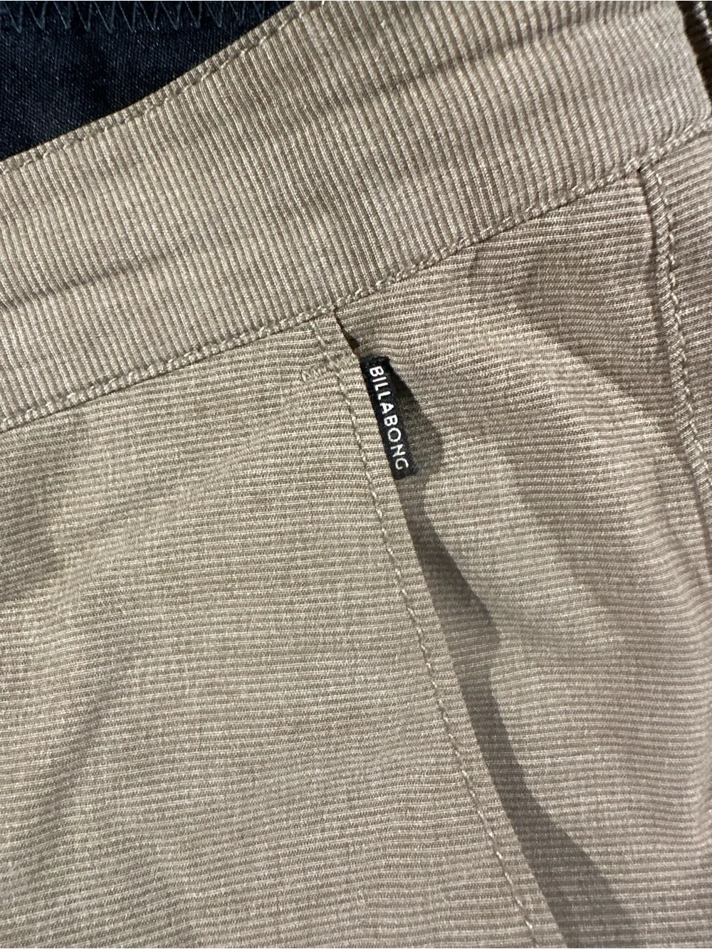 Billabong khaki comfortable